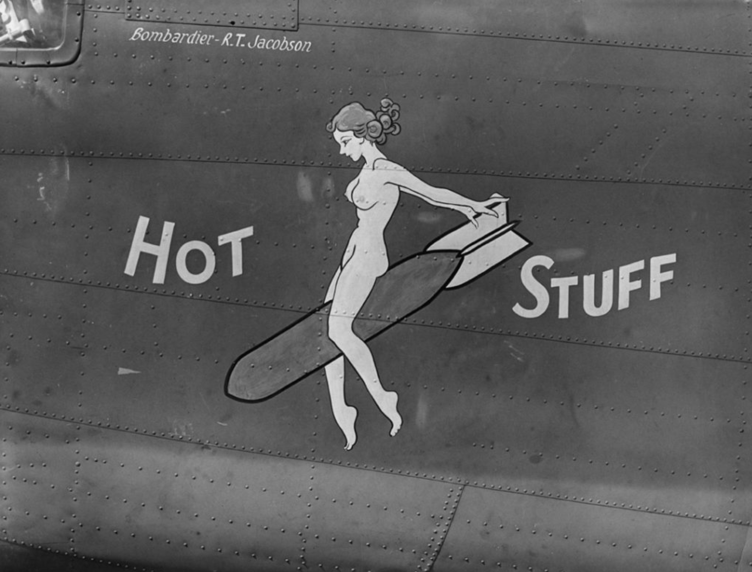 Nose art for Hot Stuff